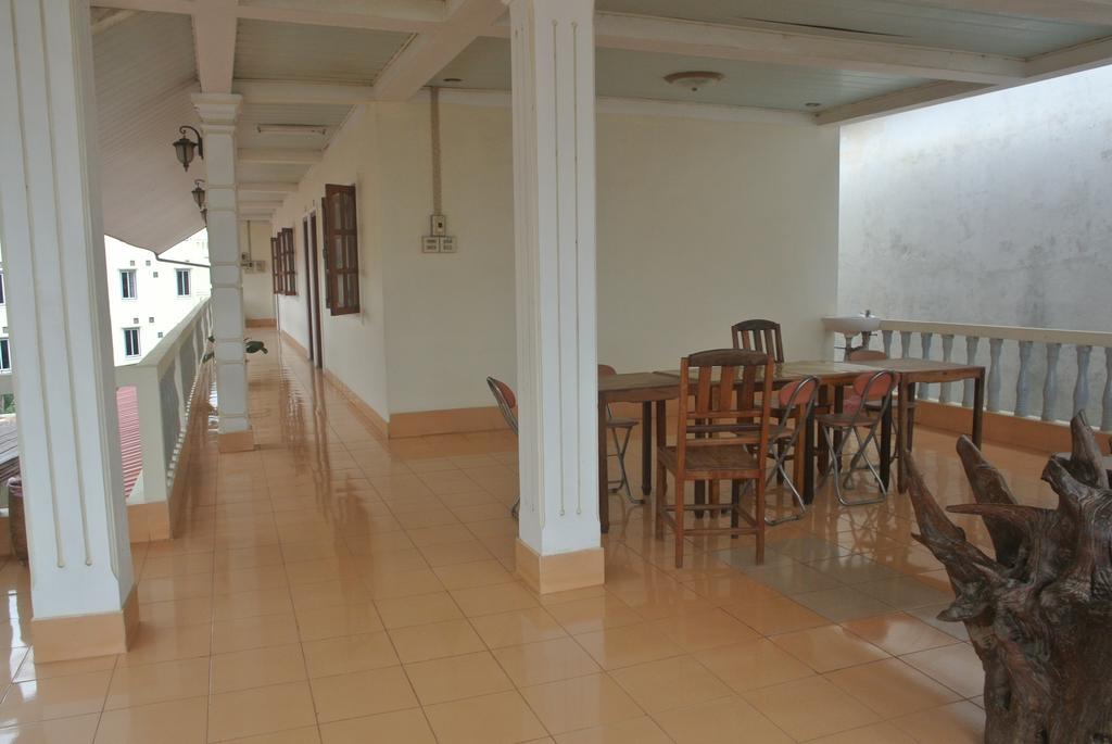 Nice Guesthouse Muang Phônsavan 외부 사진